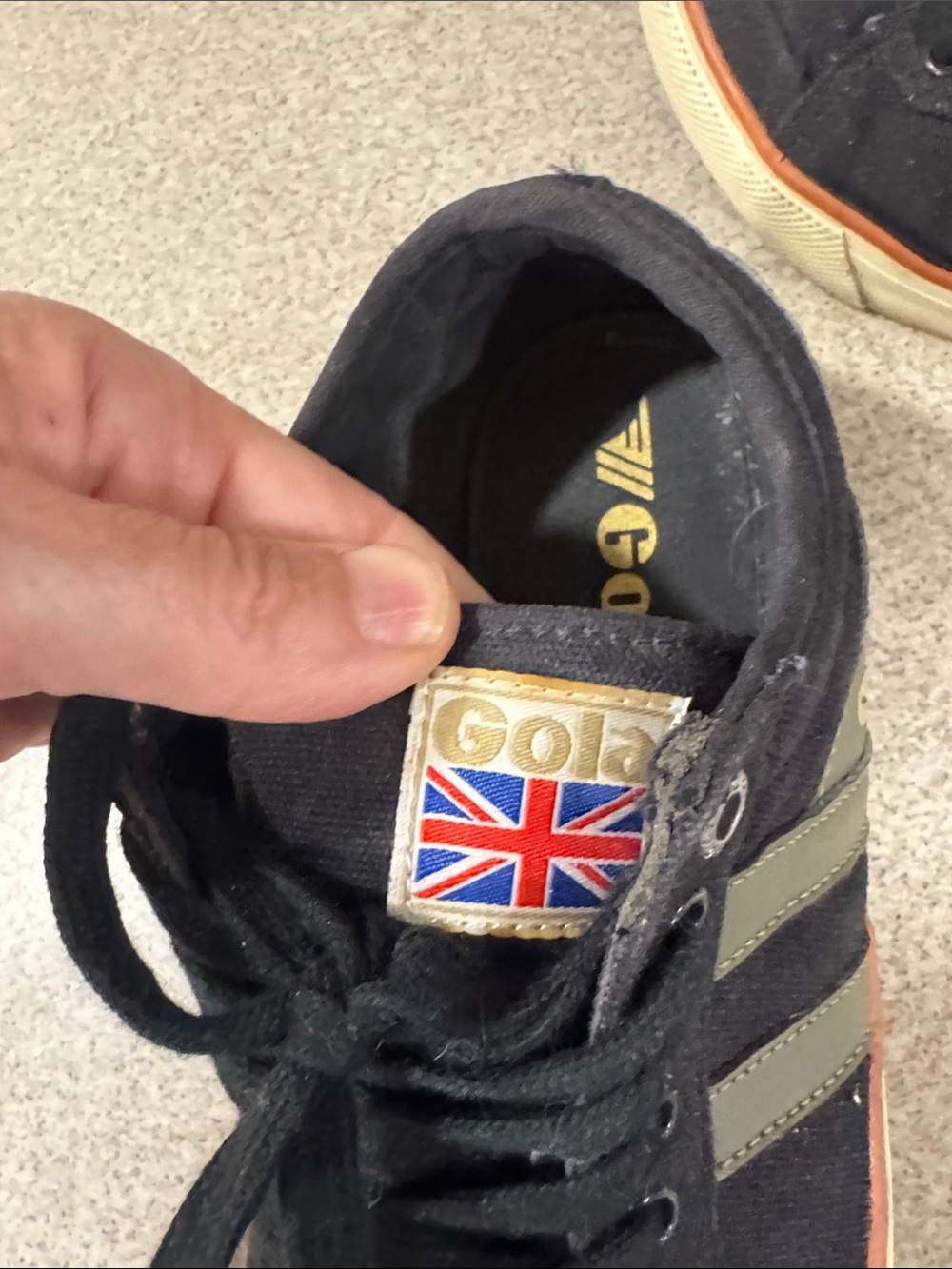 Gola Black & Green Women's Retro Sneakers with Gum Sole - Picture 5 of 6